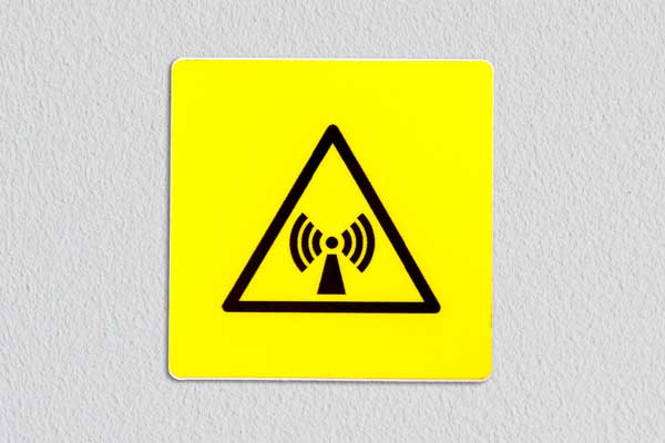 Adesivo industriale - radiazioni non ionizzanti